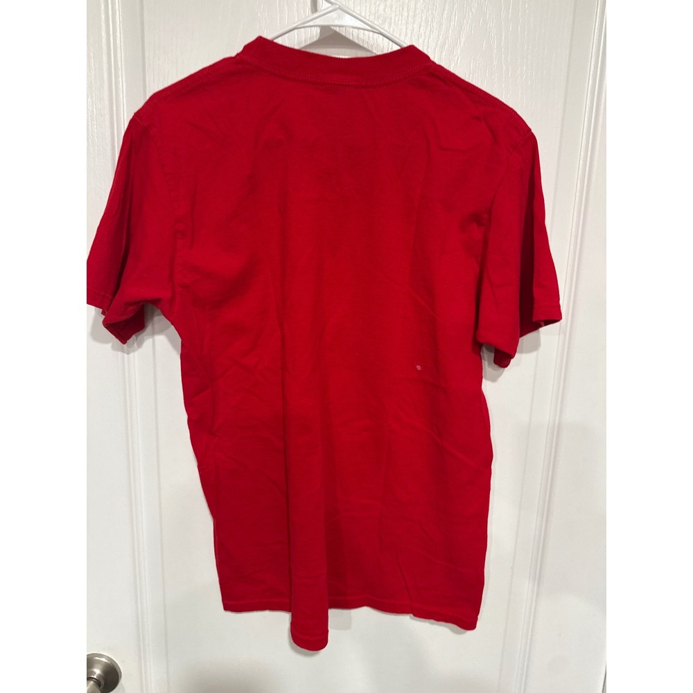Peanuts Snoopy Woodstock Christmas T-Shirt Red Yazbek Graphic Tee Mens Medium - Picture 5 of 5